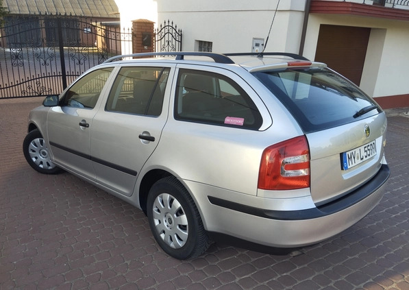 Skoda Octavia cena 9990 przebieg: 225500, rok produkcji 2006 z Bodzentyn małe 92